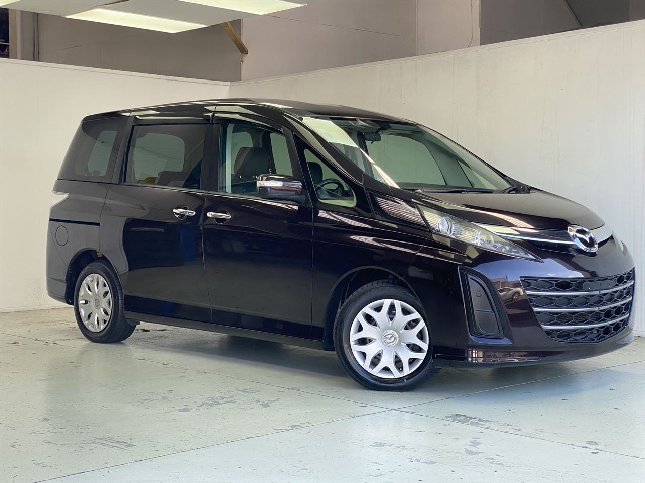 Vehicle image 4