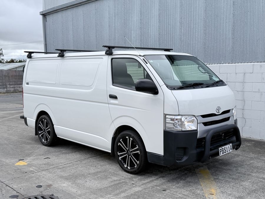 Vehicle image 1