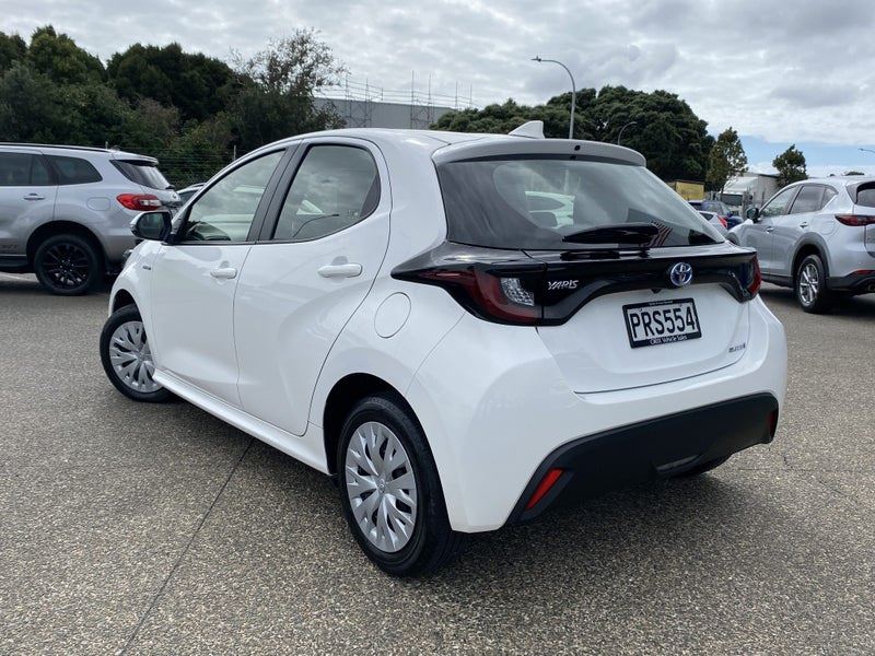 Vehicle image 5