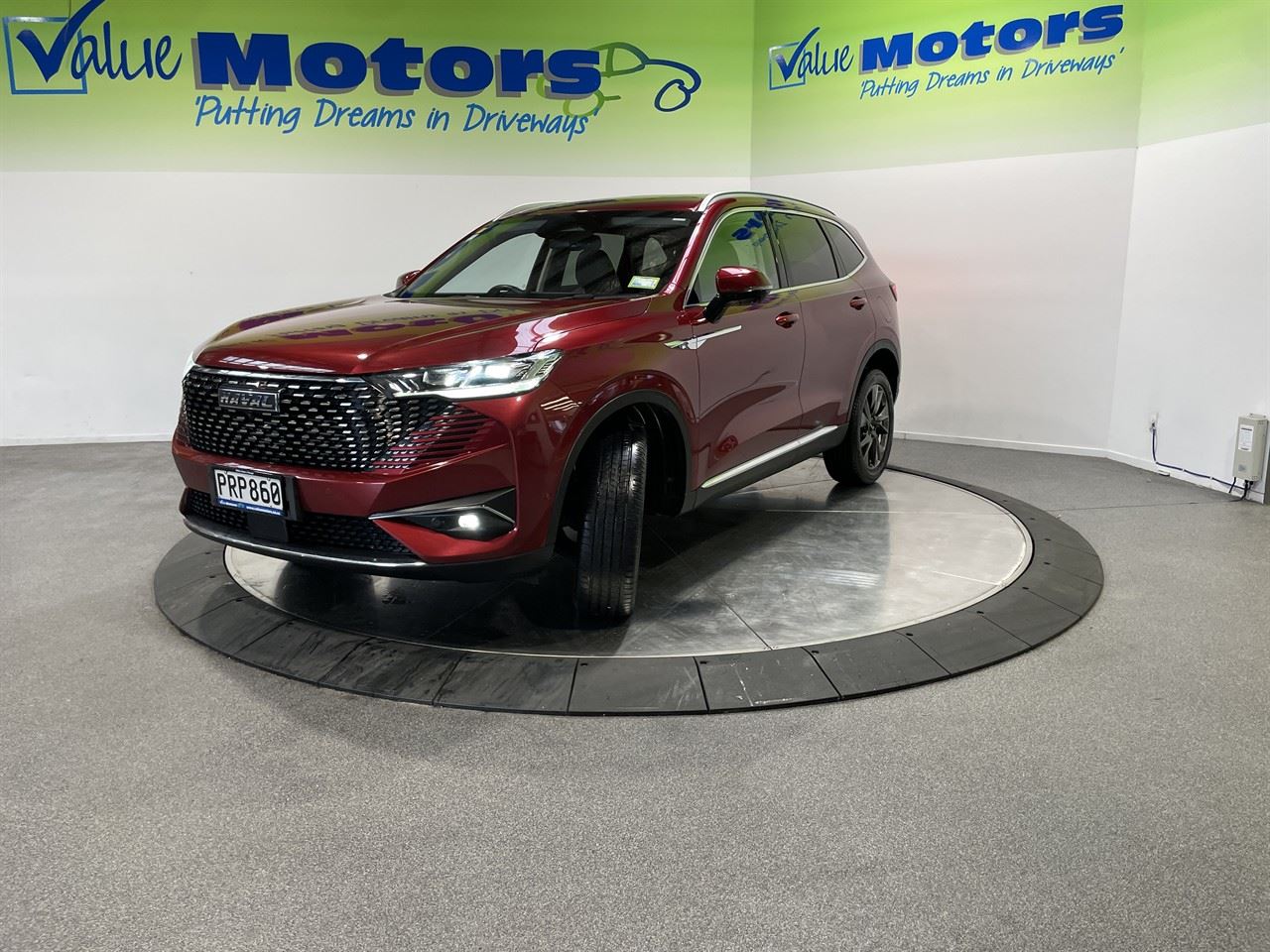 Vehicle image 3