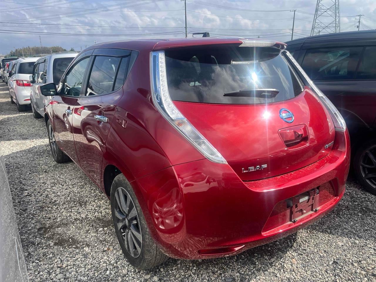 Vehicle image 3