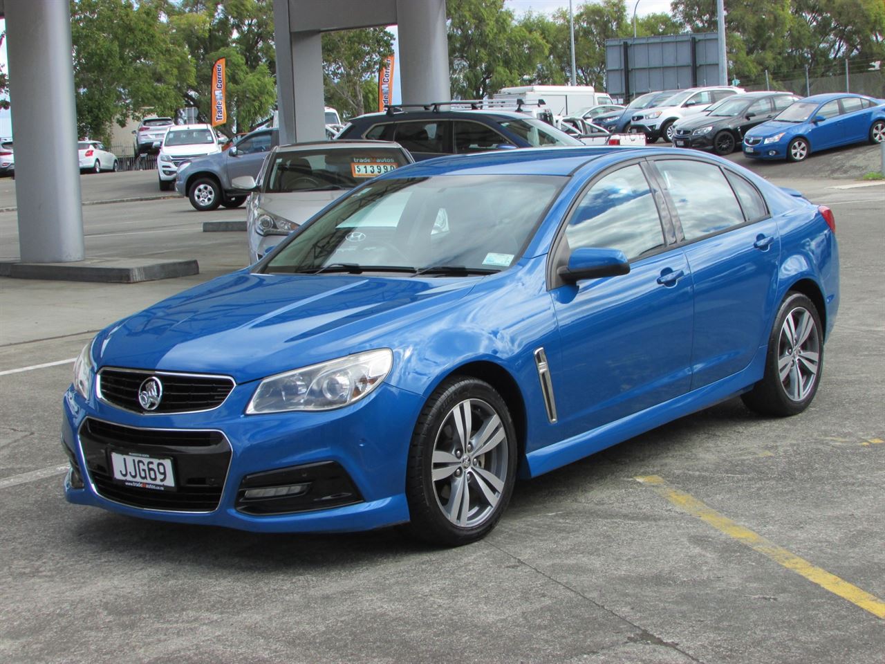 Vehicle image 3