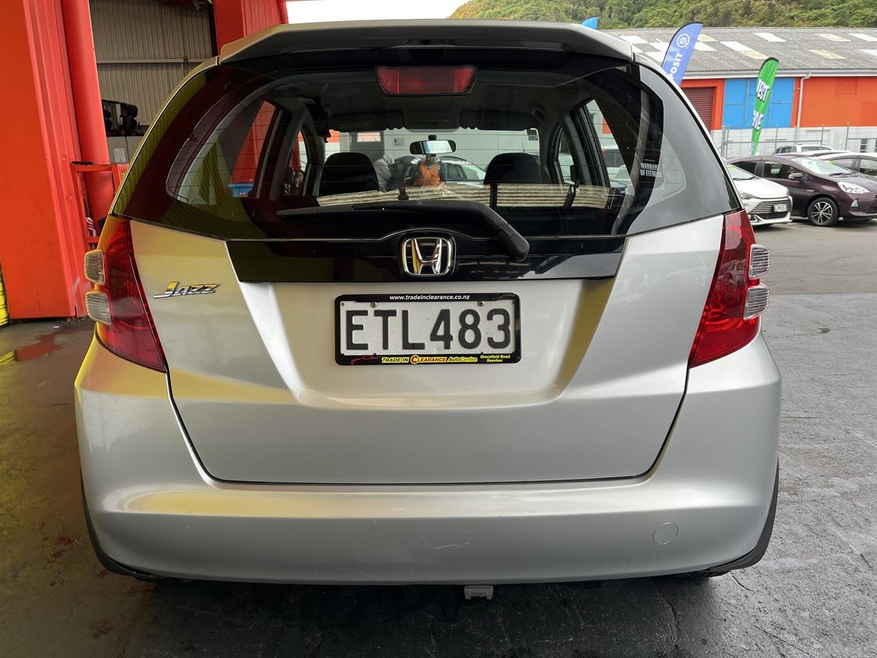 Vehicle image 5