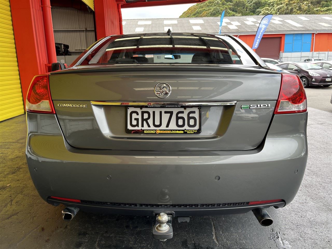 Vehicle image 5