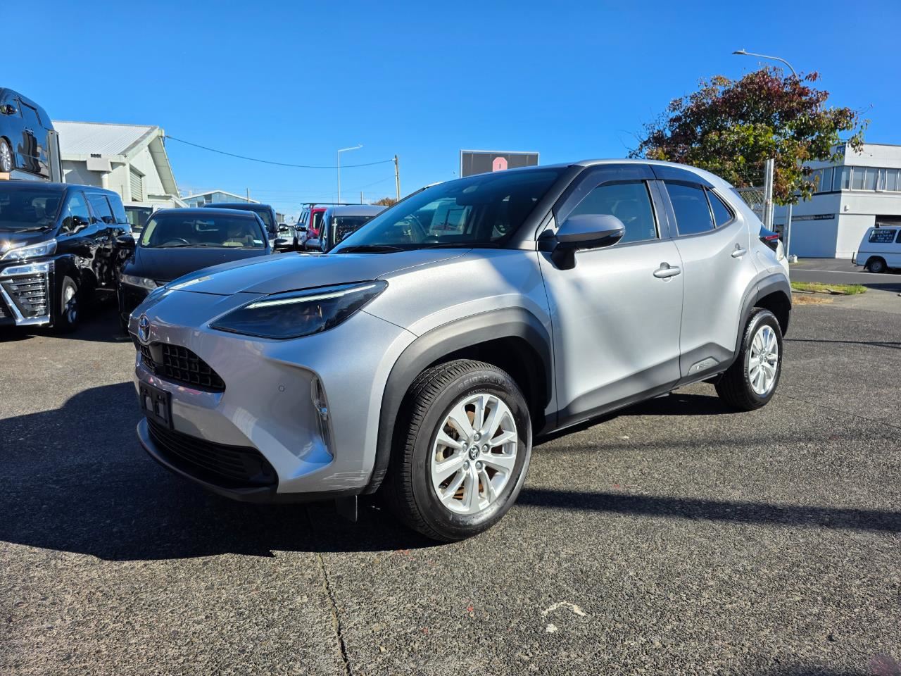 Vehicle image 4