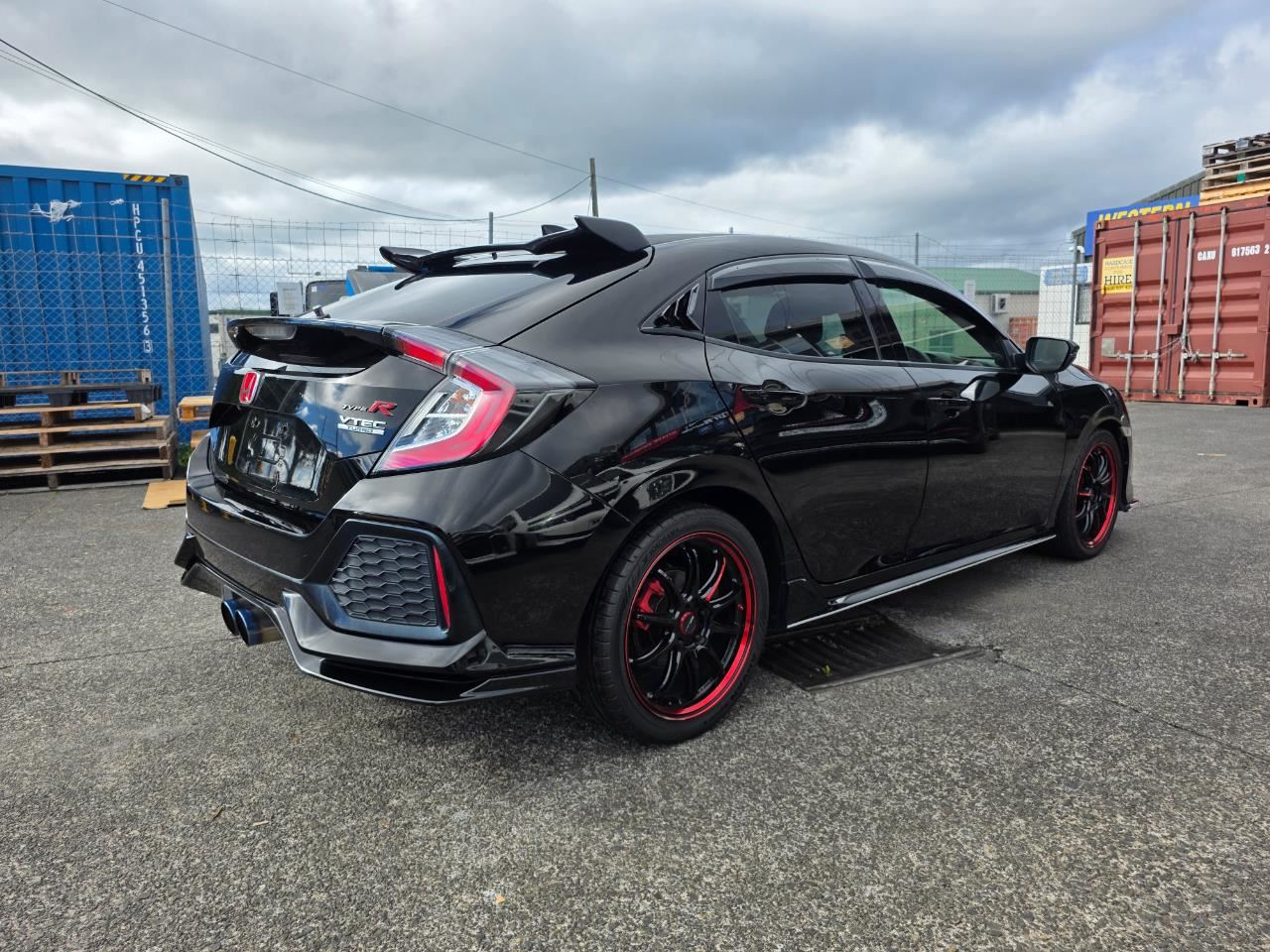 Vehicle image 5