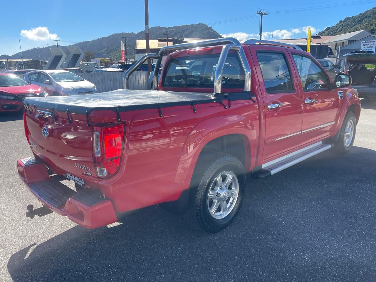 Vehicle image 5