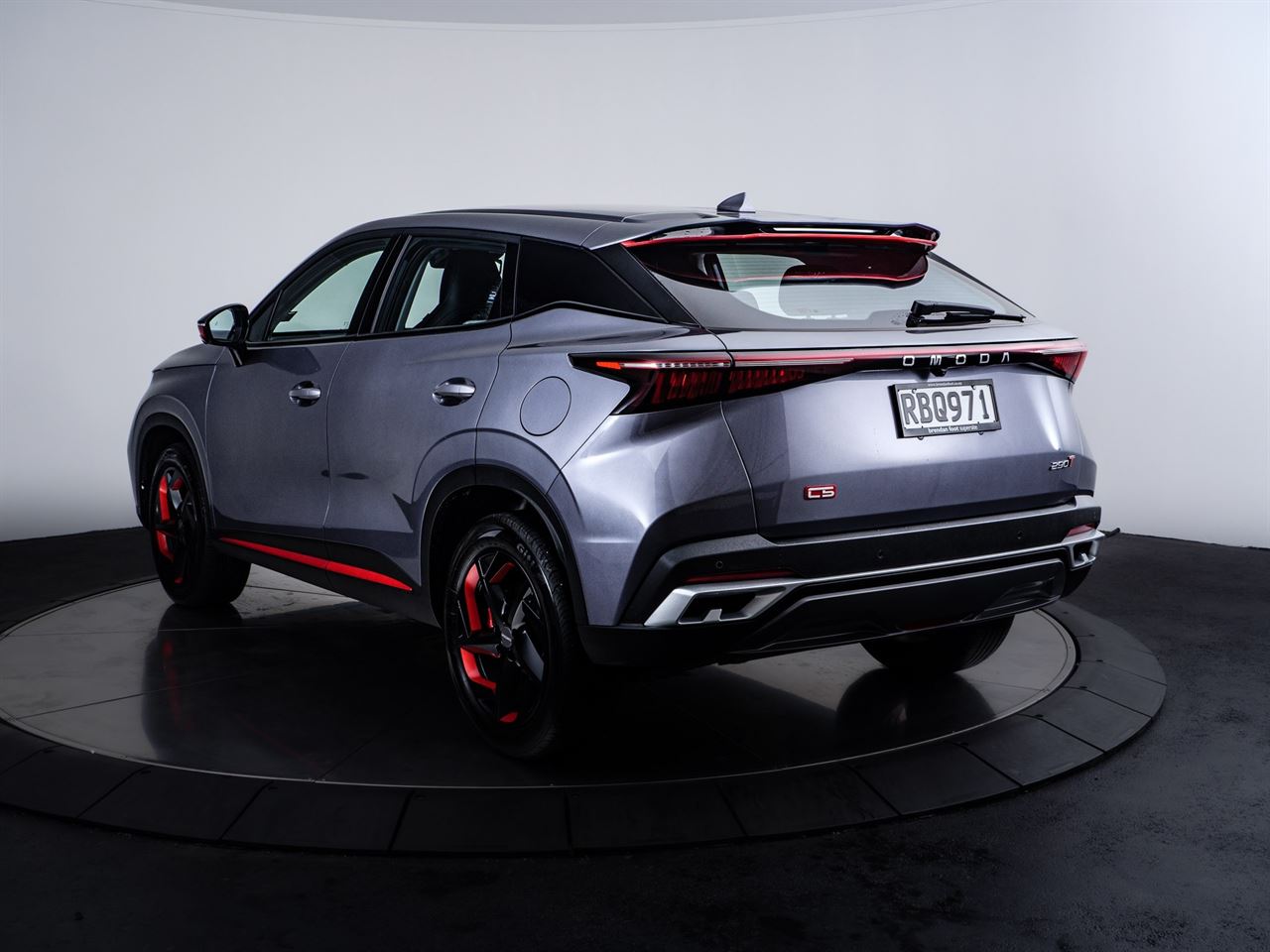 Vehicle image 5
