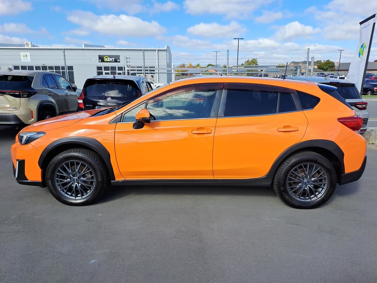 Vehicle image 4