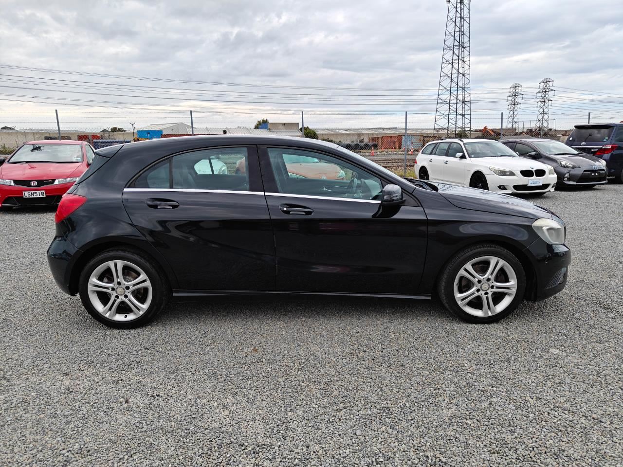 Vehicle image 4