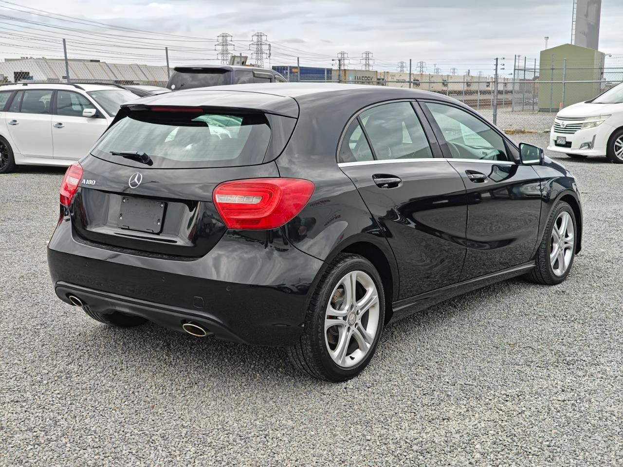Vehicle image 5