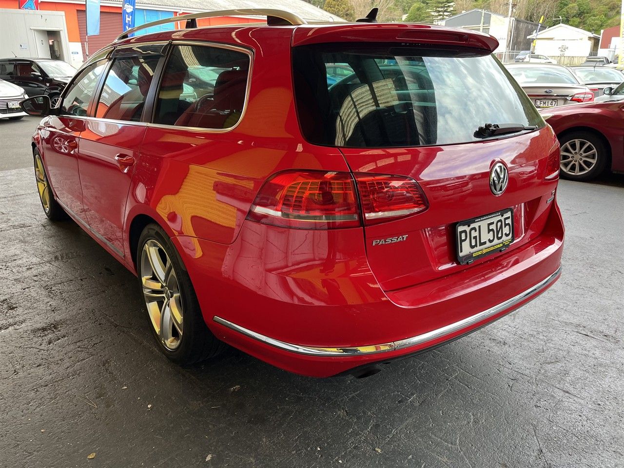 Vehicle image 4