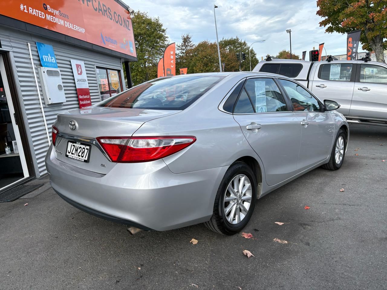Vehicle image 4