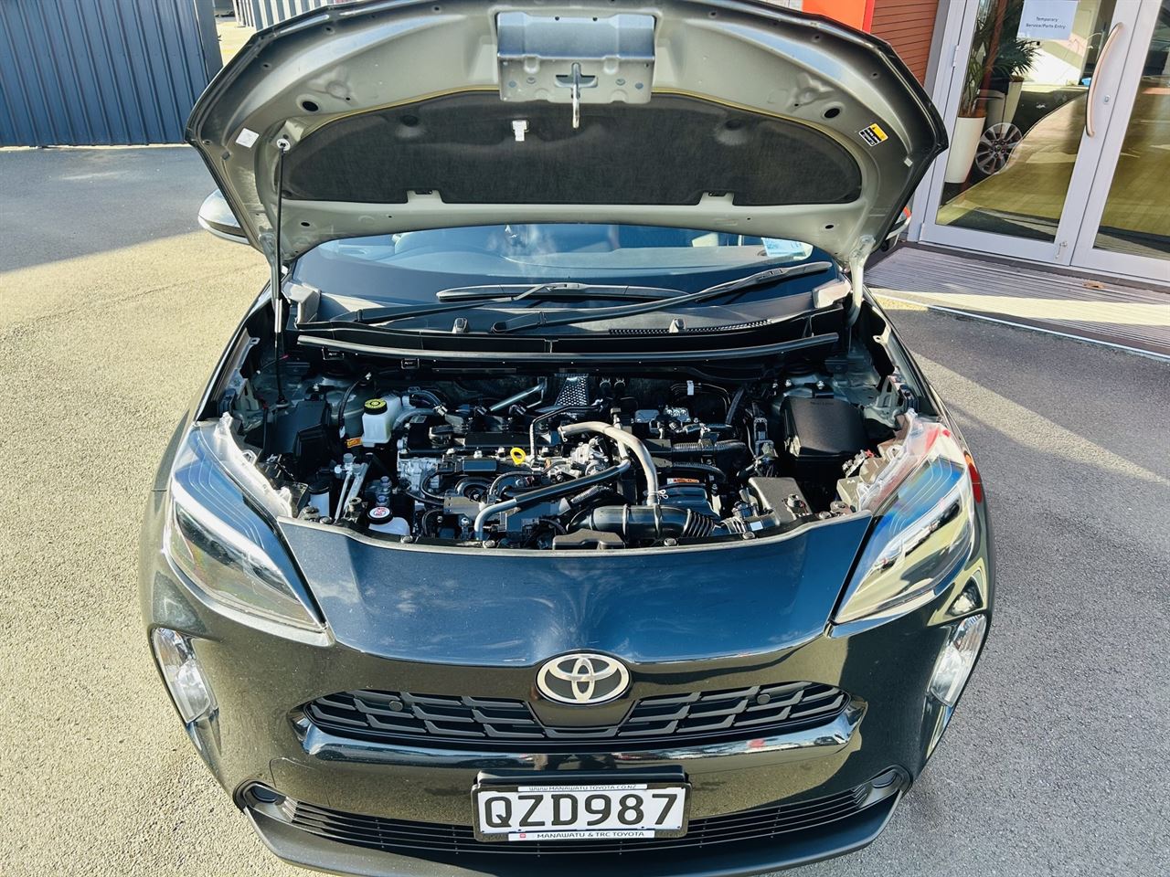 Vehicle image 3