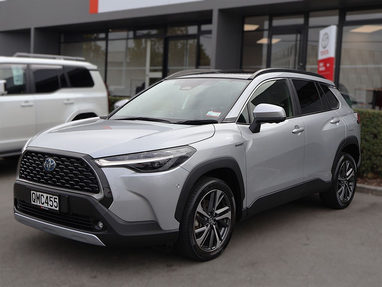 Vehicle image 3