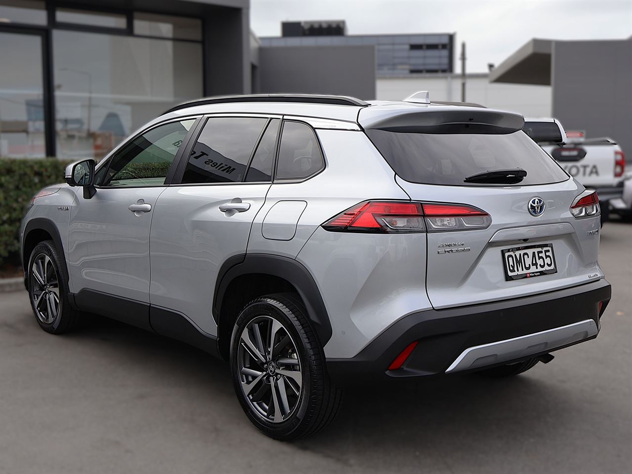 Vehicle image 5