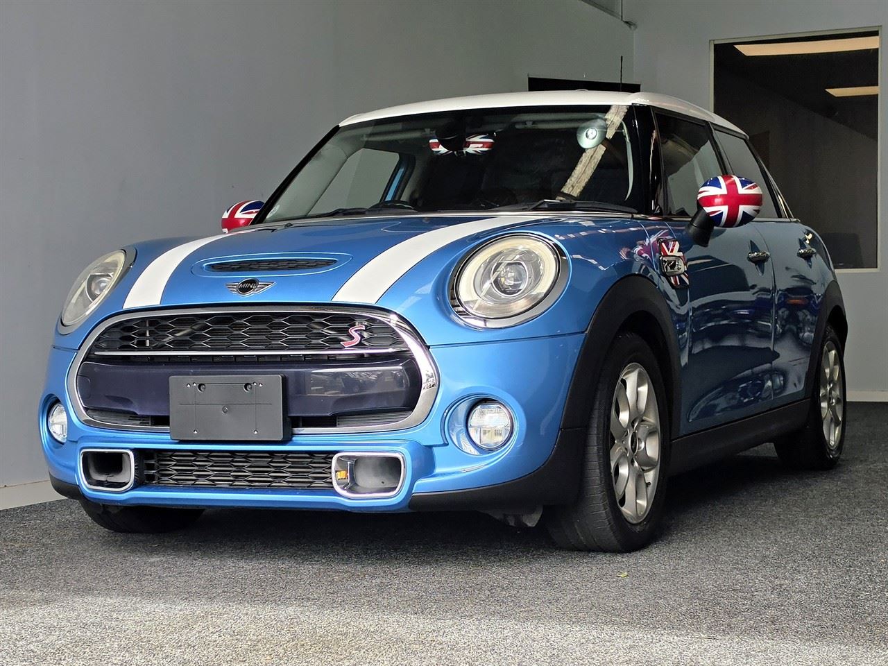 Vehicle image 1