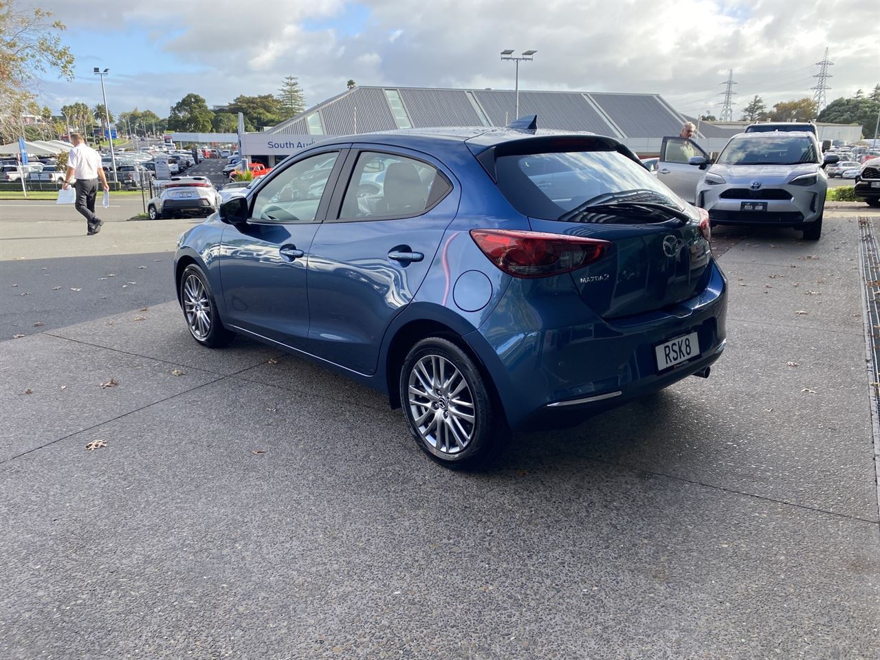 Vehicle image 5