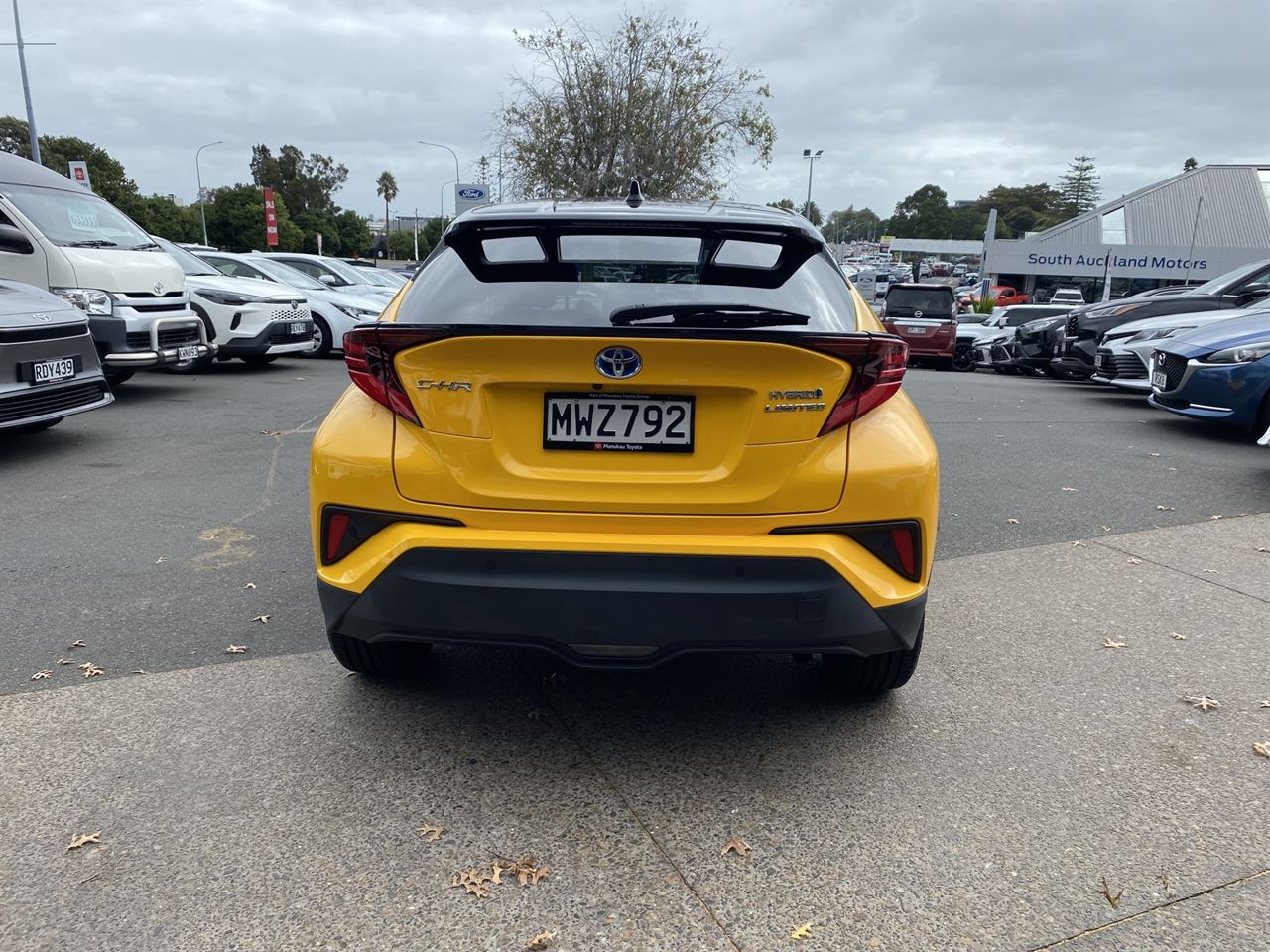 Vehicle image 3