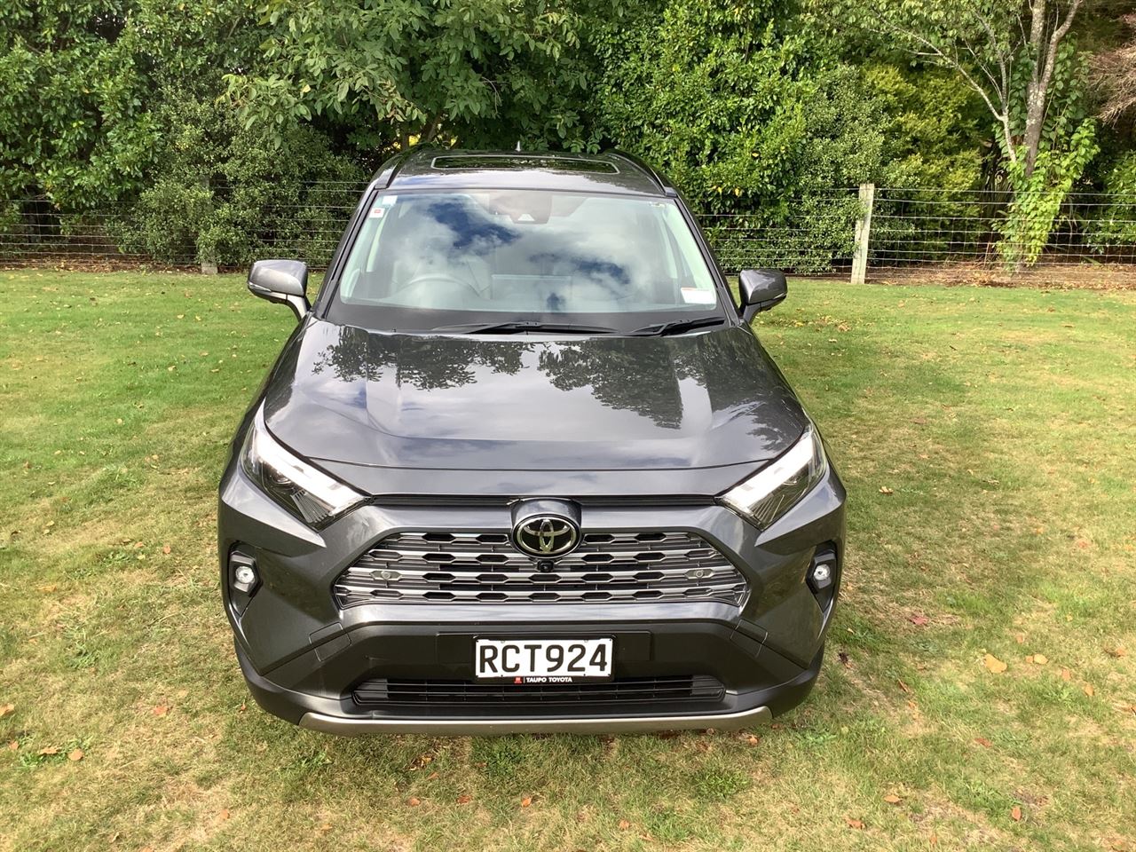 Vehicle image 3