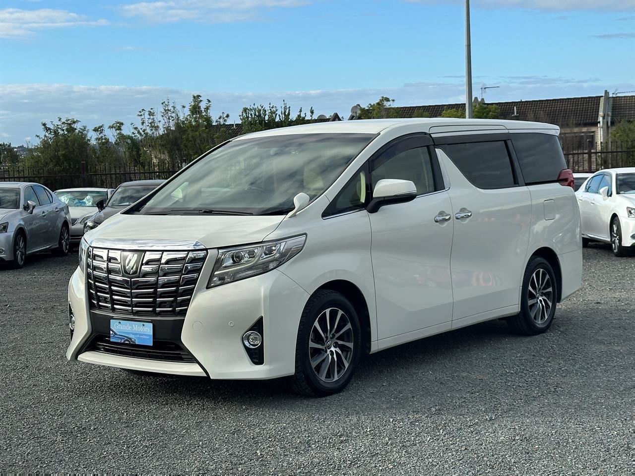 Vehicle image 3
