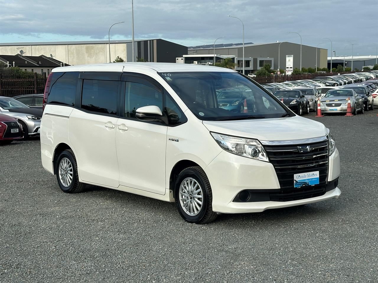 Vehicle image 1