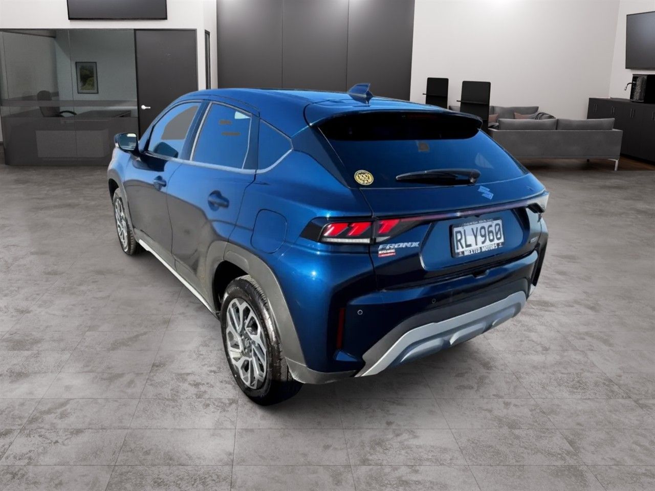 Vehicle image 4