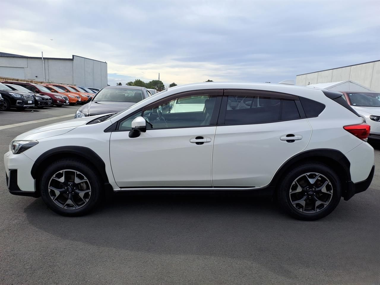 Vehicle image 4