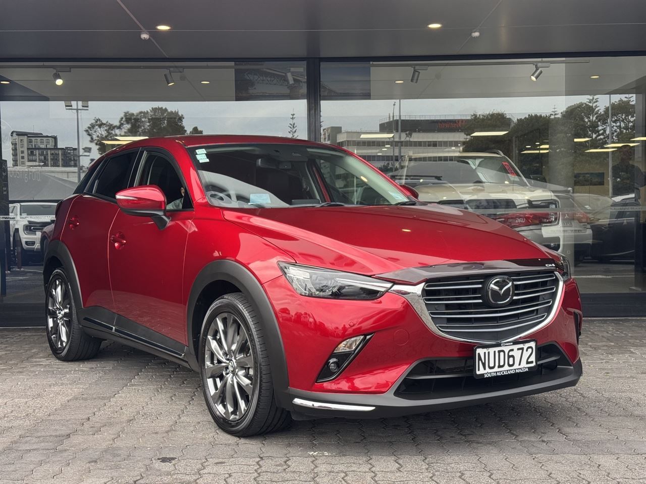 Vehicle image 5