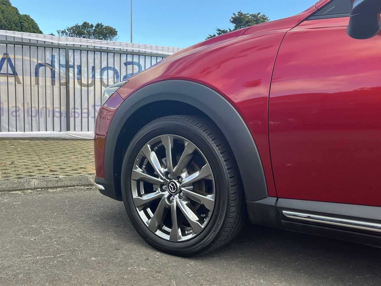 Vehicle image 5