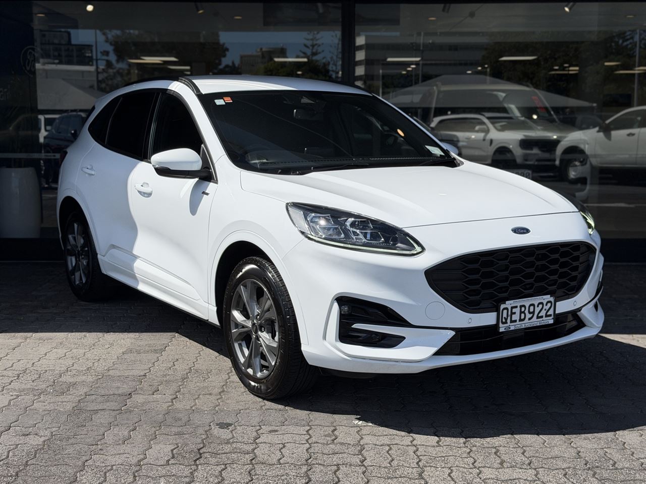 Vehicle image 5
