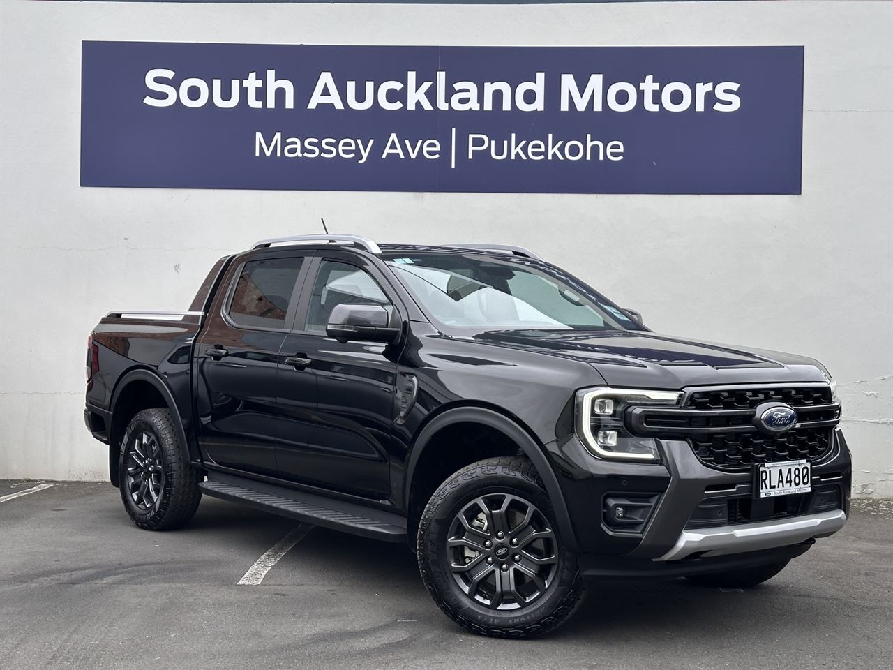 Vehicle image 3