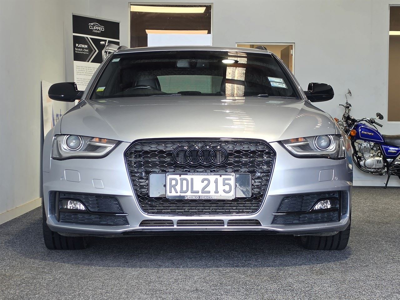 Vehicle image 4