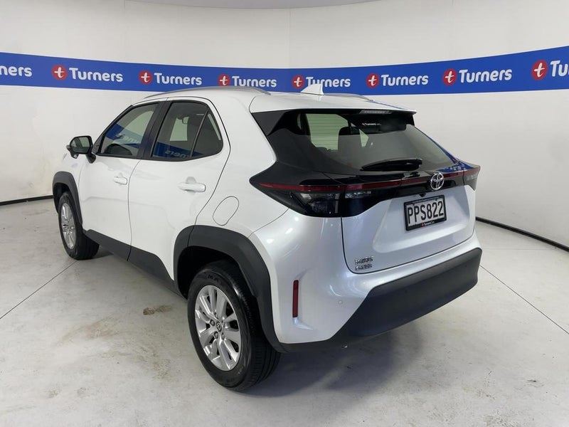 Vehicle image 5