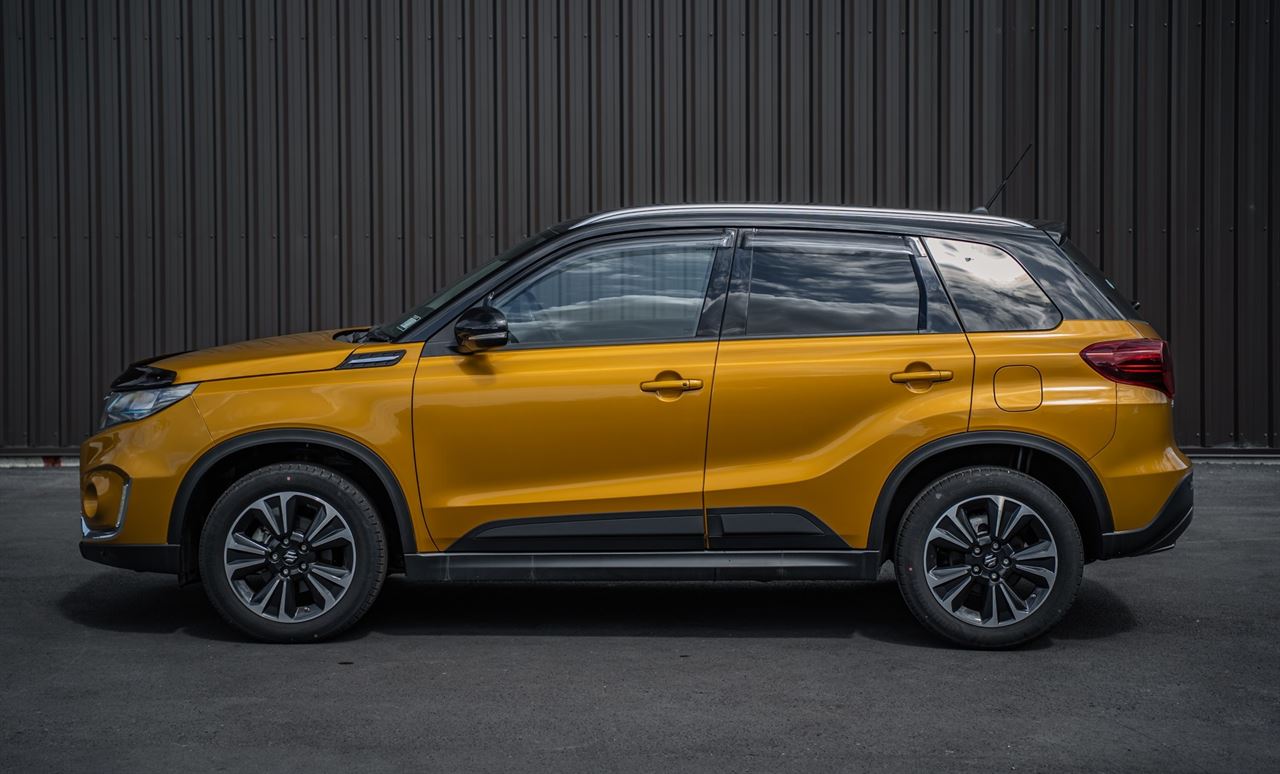 Vehicle image 5