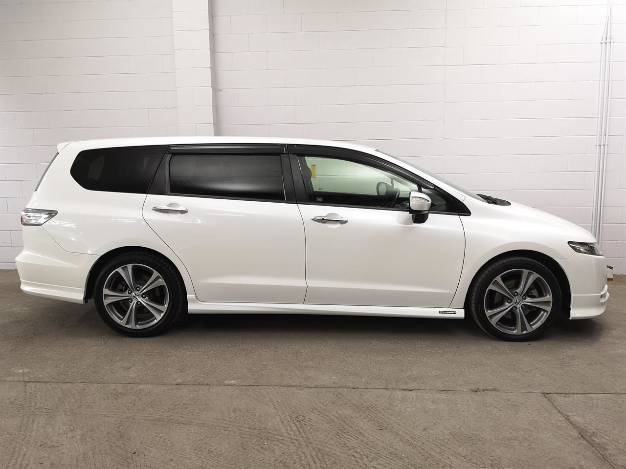 Vehicle image 3