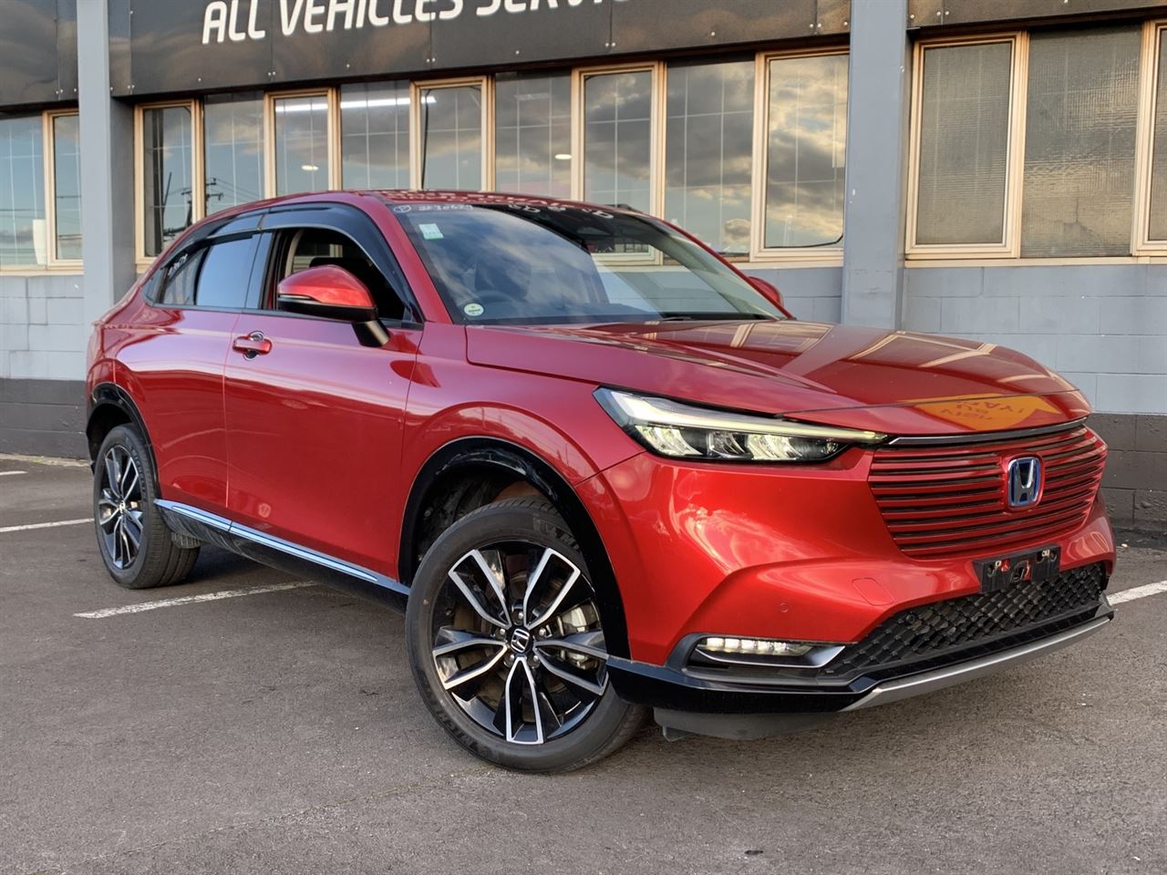 Vehicle image 5