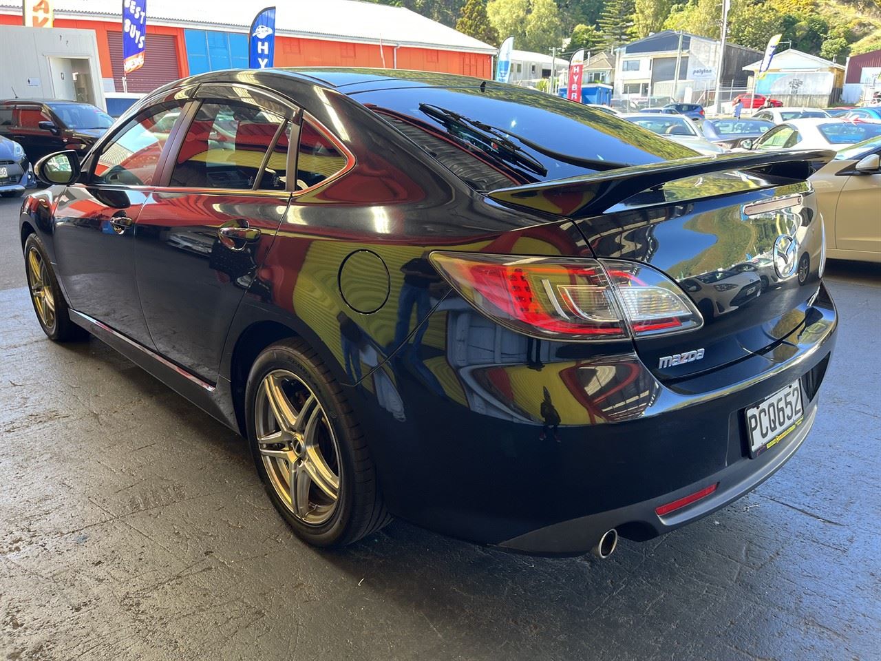 Vehicle image 4