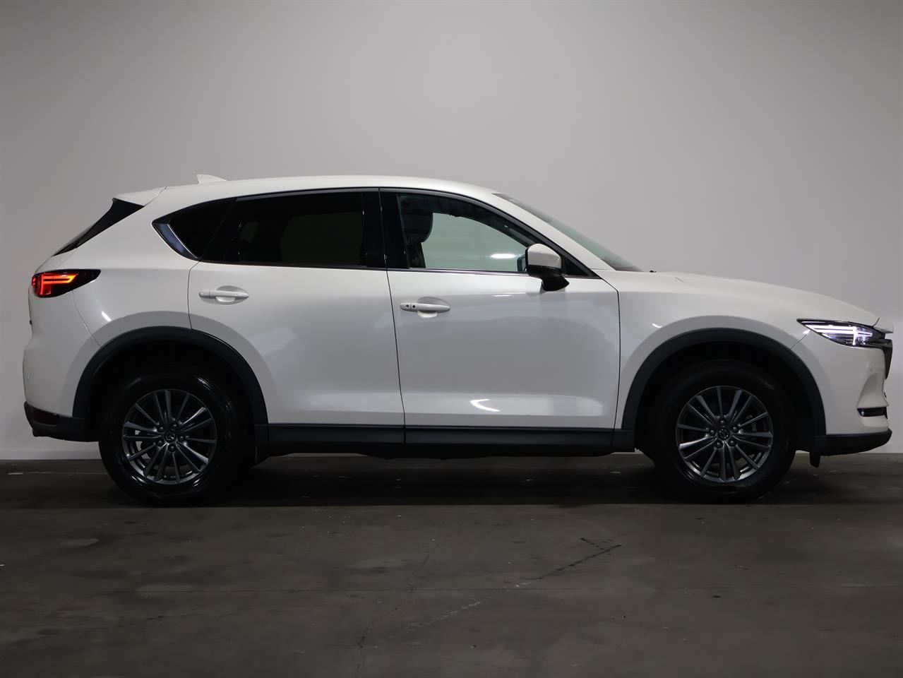 Vehicle image 5