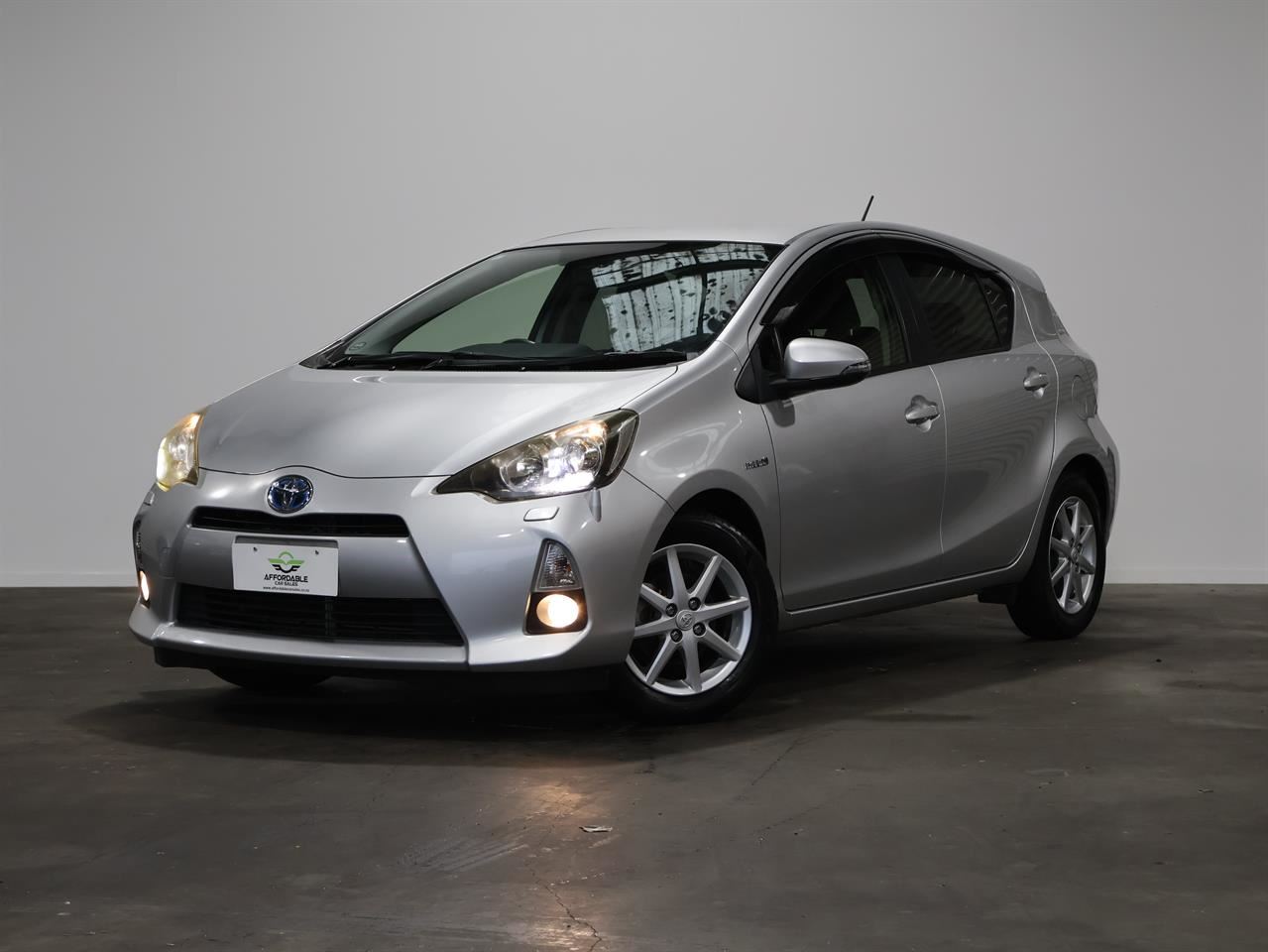 Vehicle image 3
