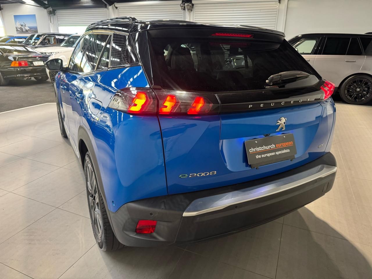 Vehicle image 5