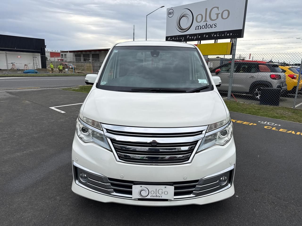 Vehicle image 3