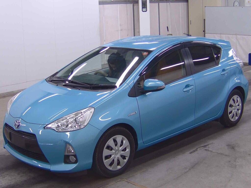 Vehicle image 2