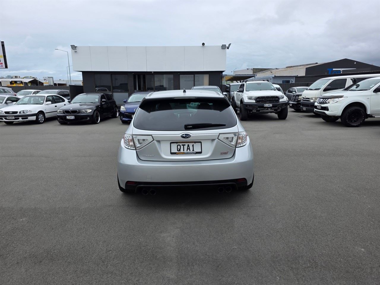 Vehicle image 3