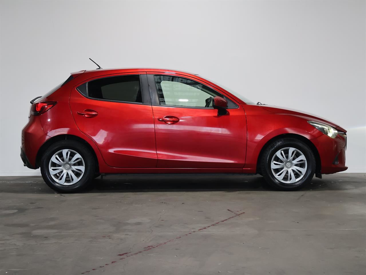 Vehicle image 5