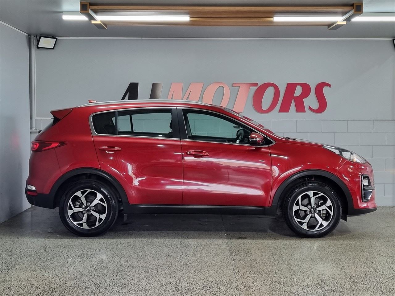 Vehicle image 5