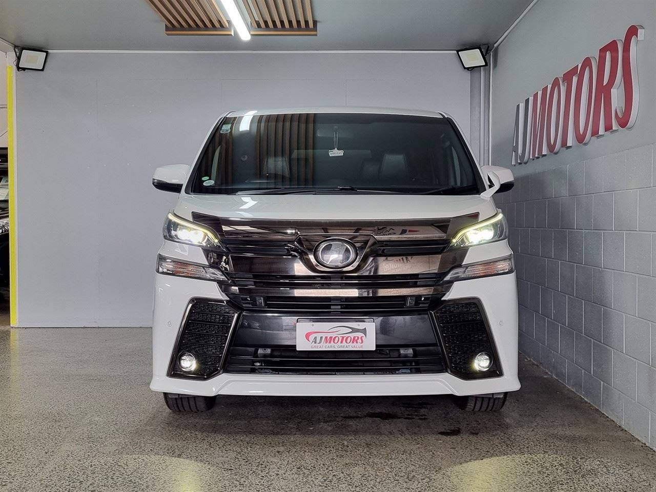 Vehicle image 2