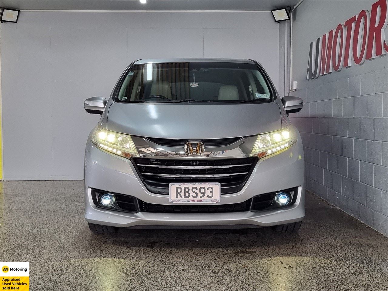Vehicle image 2