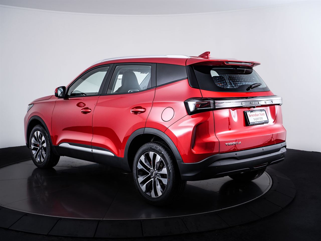 Vehicle image 5