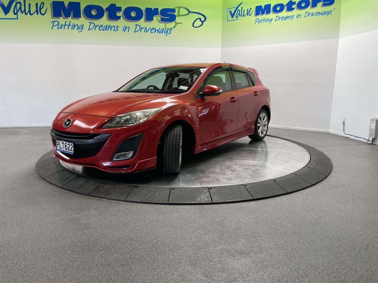 Vehicle image 3